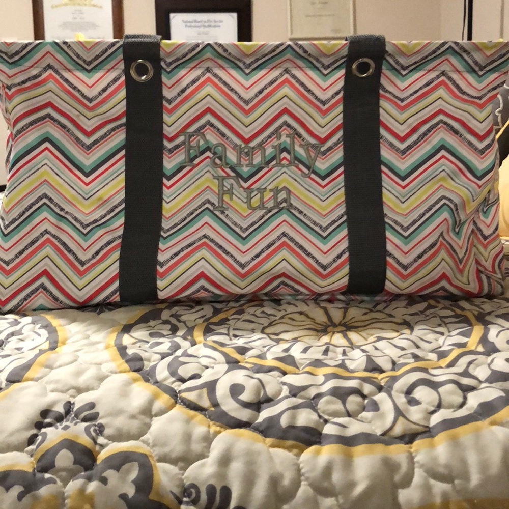 ❄️Thirty One Large Utility Tote❄️
